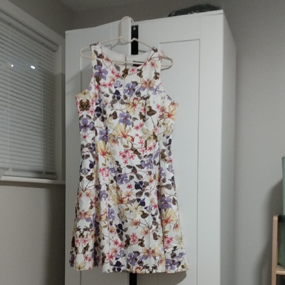 Floral Sleeveless Casual Dress